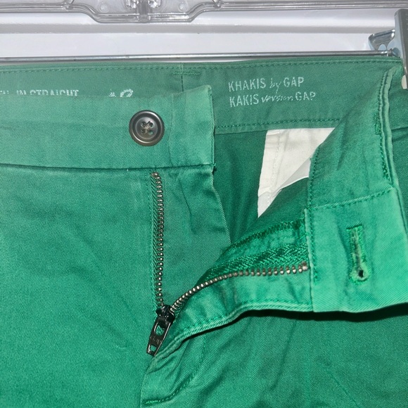 GAP Green Mid-Rise Khaki - Picture 3 of 4